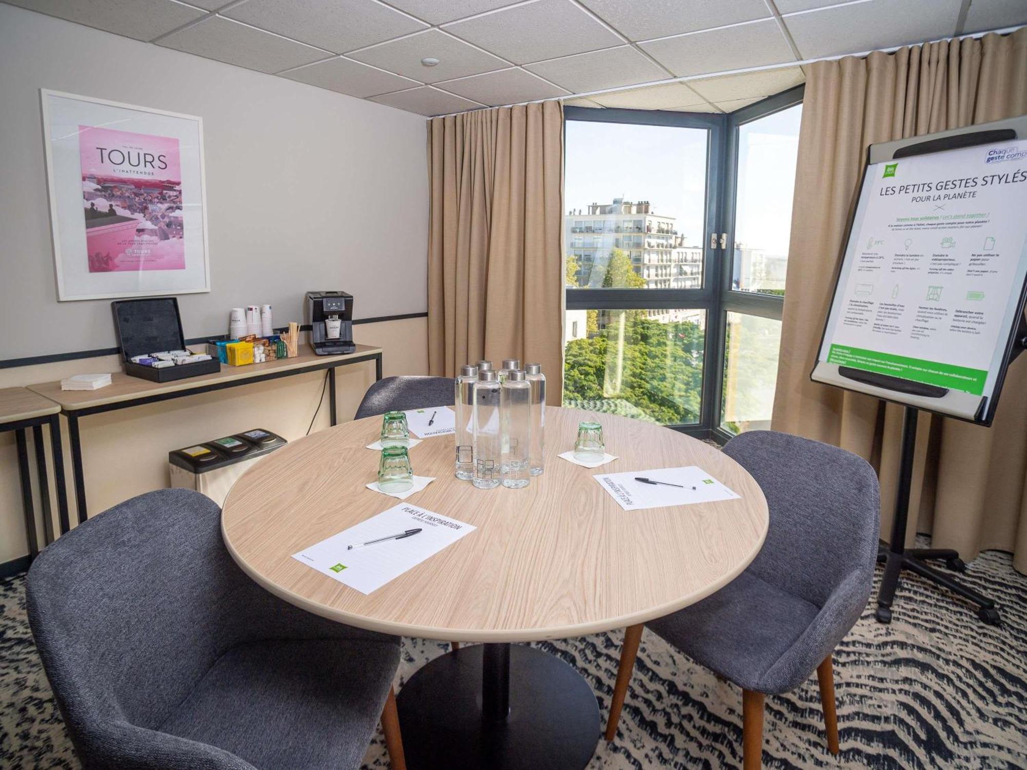 Ibis Styles Tours Centre Otel Dış mekan fotoğraf